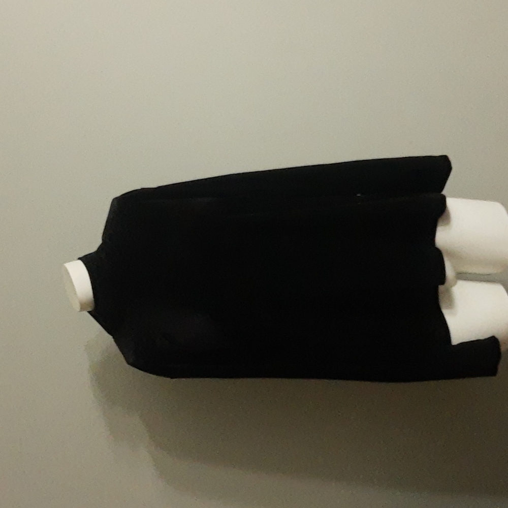 Appleseed Woman's Crushed Black Velvet Turtleneck Holiday Top, Size Large.